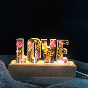 Dried Flowers Resin Letter Lamp - HANDMADE