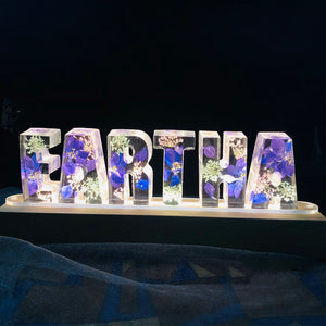 Dried Flowers Resin Letter Lamp - HANDMADE